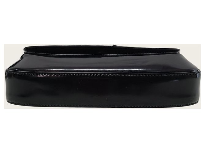 Prada Borsa a tracolla e crossbody con patta in pelle spazzolata nera Nero - vista 6