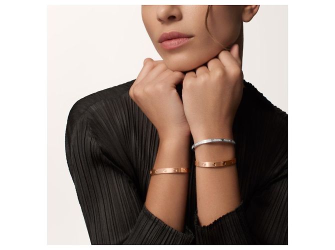 Cartier Bracciale LOVE Classic Semi-Pave Oro Rosa - vista 11