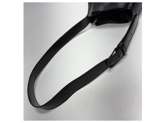 Bucket Louis Vuitton Borsa a Secchiello Saddle PM Borsa a Tracolla Nero - vista 12