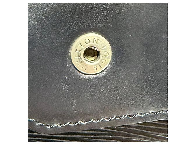 Bucket Louis Vuitton Borsa a Secchiello Saddle PM Borsa a Tracolla Nero - vista 21