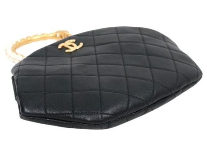 Chanel Pouch in pelle nera con manico in perle Nero - vista 10