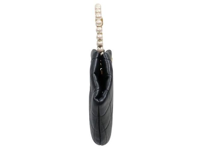 Chanel Pouch in pelle nera con manico in perle Nero - vista 2