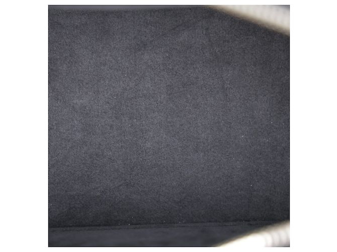 Louis Vuitton Borsa a mano e a tracolla Alma BB in pelle Epi Nero - vista 15