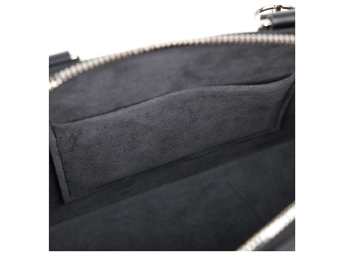 Louis Vuitton Borsa a mano e a tracolla Alma BB in pelle Epi Nero - vista 16