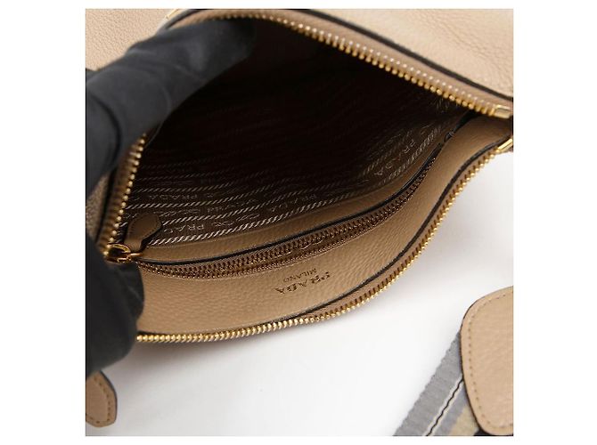 Prada Borsa a Tracolla e Spalla Hobo Vitelho Phoenix Beige Marrone - vista 13