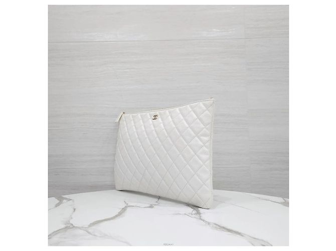 Chanel Classic Clutch Large Caviar White Gold Bianco - vista 2