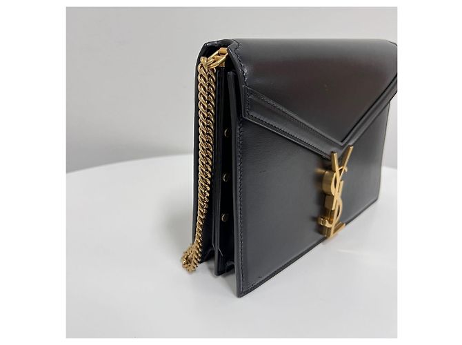 Saint Laurent Cassandra Chain Shoulder Bag Black - view 10