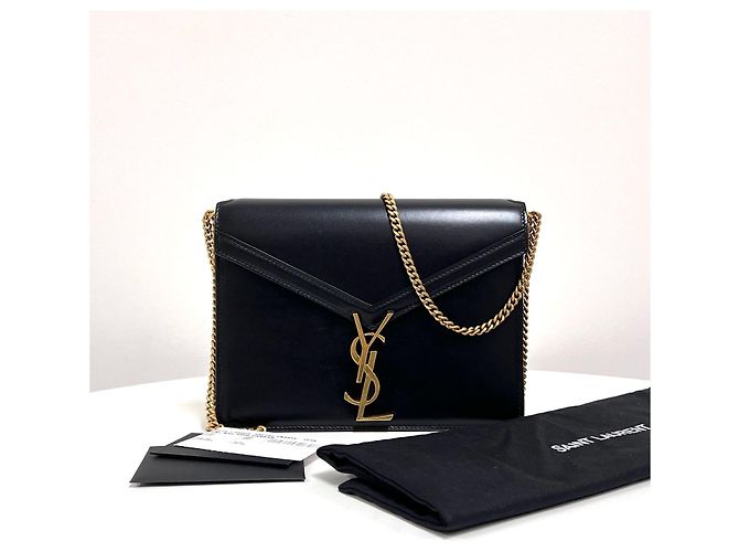 Saint Laurent Cassandra Chain Shoulder Bag Black - view 4