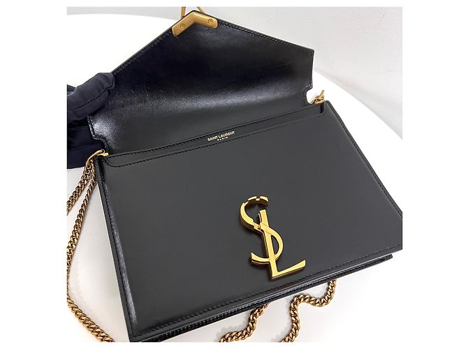 Saint Laurent Cassandra Chain Shoulder Bag Black - view 8