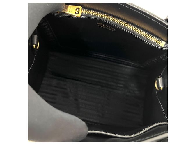 Prada Borsa a tracolla tote Saffiano monocromatica nera Nero - vista 11