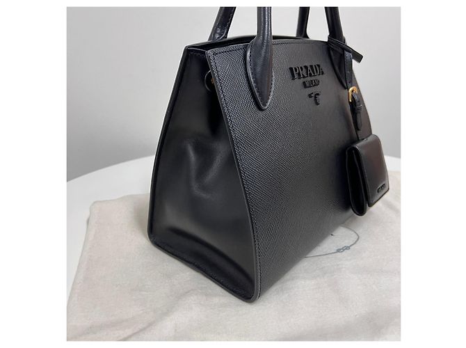 Prada Borsa a tracolla tote Saffiano monocromatica nera Nero - vista 9