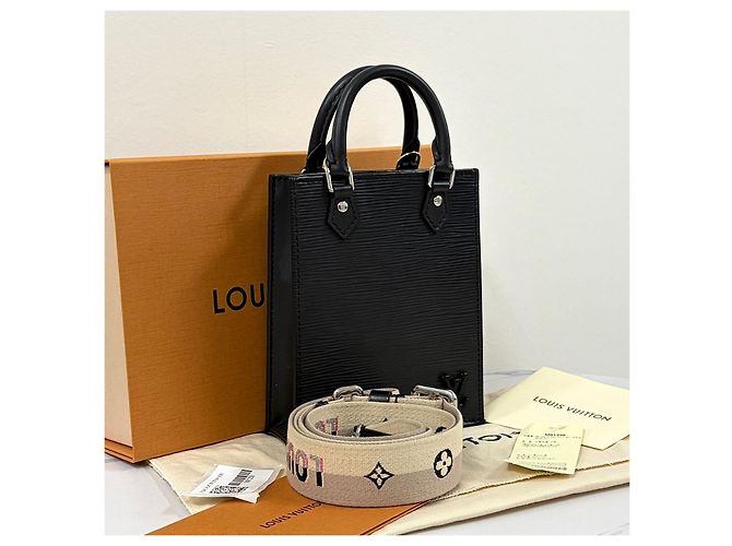 Louis Vuitton Borsa Tote Epice Sack Plait Borsa a Tracolla Nera Nero - vista 3