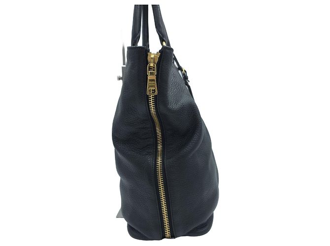 Prada Borsa Tote Grande e Borsa a Tracolla in Vitello Daino Nero - vista 12