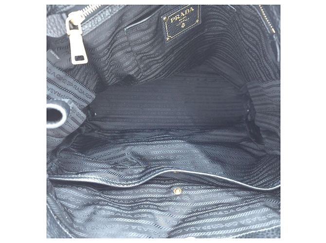 Prada Borsa Tote Grande e Borsa a Tracolla in Vitello Daino Nero - vista 17