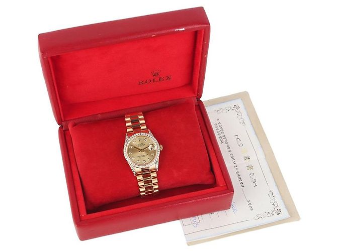 Rolex Reloj para mujer Datejust en oro amarillo con bisel de diamantes - vista 8