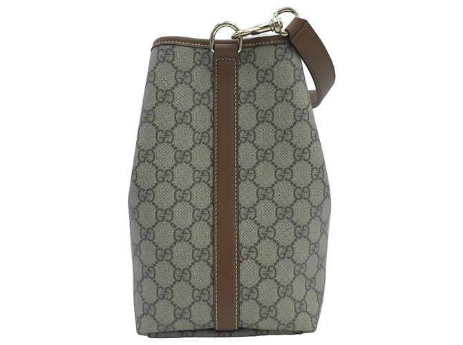 Gucci Borsa a secchiello media GG Emblem
Tote GG Supreme Canvas
Borsa a tracolla Crossbody Hobo Marrone - vista 3