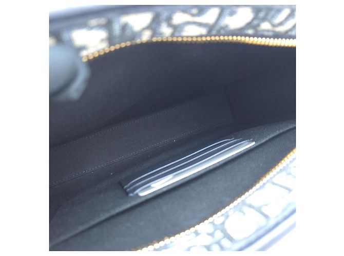 Dior Borsa a Pochette Montaigne Pouch con Tracolla in Jacquard Oblique Blu - vista 8