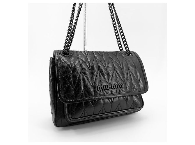 Miu Miu Borsa a tracolla con catena matelassé Vitello Shine Nero - vista 3