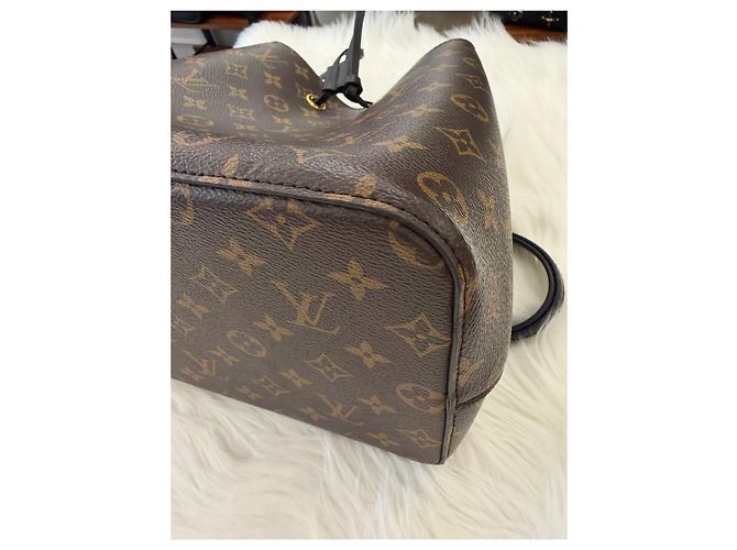 Néonoé Louis Vuitton NeoNoe MM Black Monogram Nero - vista 11