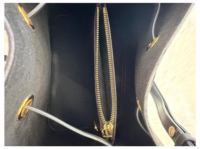 Néonoé Louis Vuitton NeoNoe MM Black Monogram Nero - vista 15