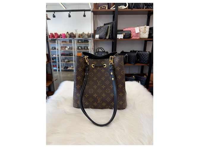 Néonoé Louis Vuitton NeoNoe MM Black Monogram Nero - vista 6