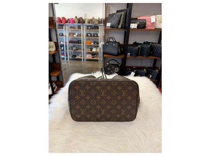 Néonoé Louis Vuitton NeoNoe MM Black Monogram Nero - vista 9