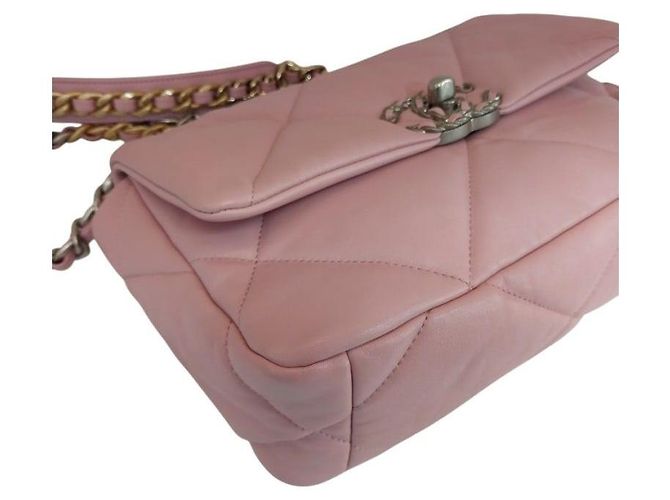 Chanel 19 Chanel Borsa a patta in pelle di agnello Medium Pink Jenny Bag Catena argento Spalla Rosa - vista 6