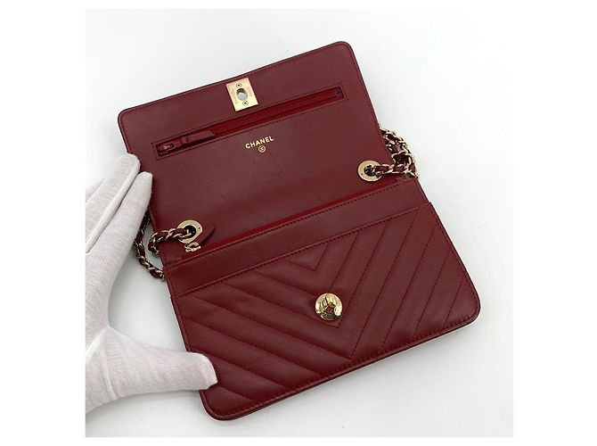 Chanel Mini borsa a tracolla WOC Trendy CC in pelle d'agnello chevron Rosso - vista 16