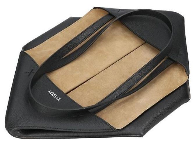 Loewe Tote Horizontal Puzzle Fold Medium in vitello grana morbida Nero - vista 6