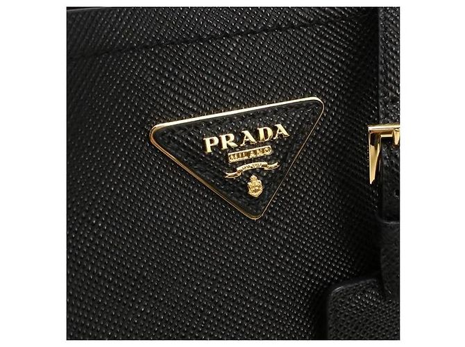 Prada Mini Borsa a Cestino in Pelle Saffiano Nero - vista 7