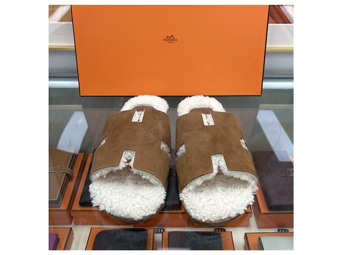 Hermès Izmir Shearling Sandal Slipper Brown - view 4