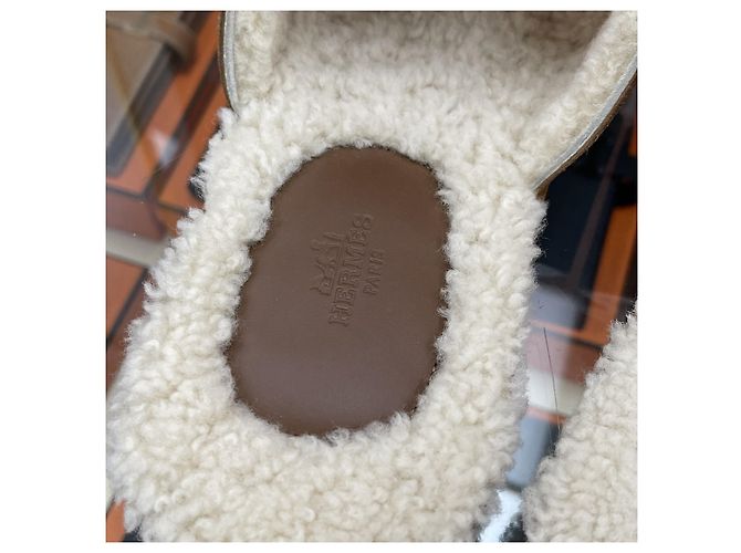 Hermès Izmir Shearling Sandal Slipper Brown - view 8