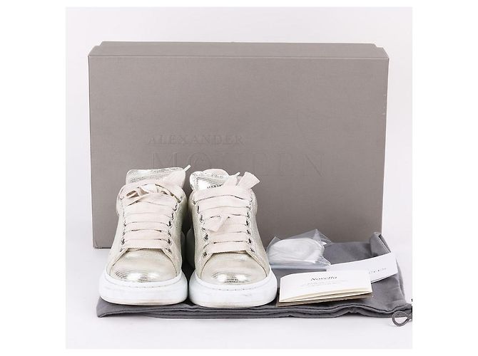 Alexander Mcqueen Sneakers Oversole Metallic Bianco - vista 10