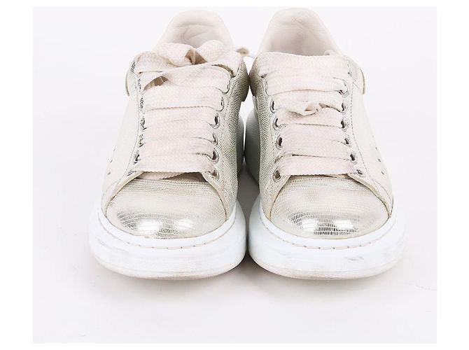 Alexander Mcqueen Sneakers Oversole Metallic Bianco - vista 3