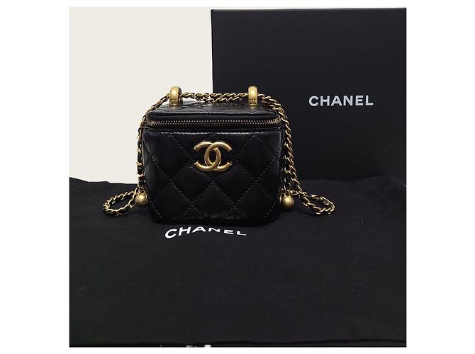 Vanity Chanel Beauty case piccolo in pelle nera e oro con catena Nero - vista 7