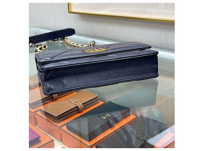 Chanel Borsa Mini WOC con catena in pelle di agnello Navy Gold Blu - vista 10