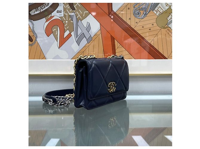 Chanel Borsa Mini WOC con catena in pelle di agnello Navy Gold Blu - vista 6