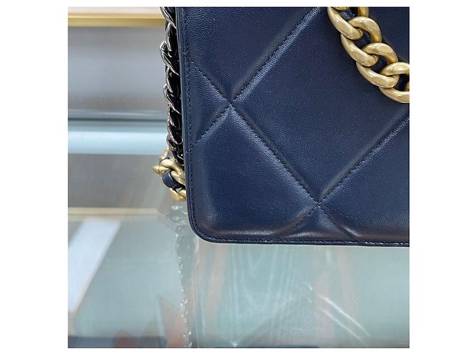Chanel Borsa Mini WOC con catena in pelle di agnello Navy Gold Blu - vista 9