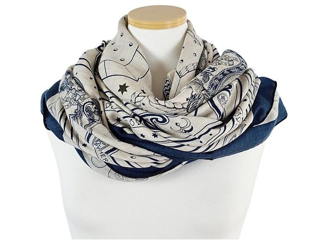 Hermès Sciarpa da donna Grand Apart Bandana Shawl in cashmere e seta Blu - vista 10
