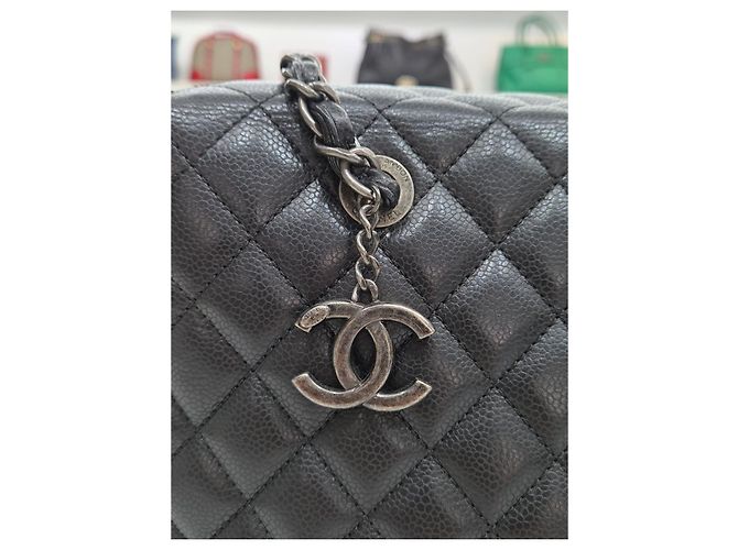 Chanel Borsa a spalla Large Timeless CC Caviar Nero - vista 19