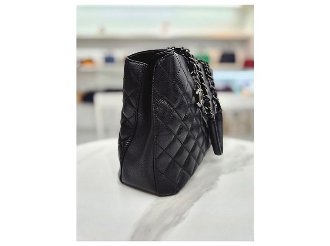 Chanel Borsa a spalla Large Timeless CC Caviar Nero - vista 4