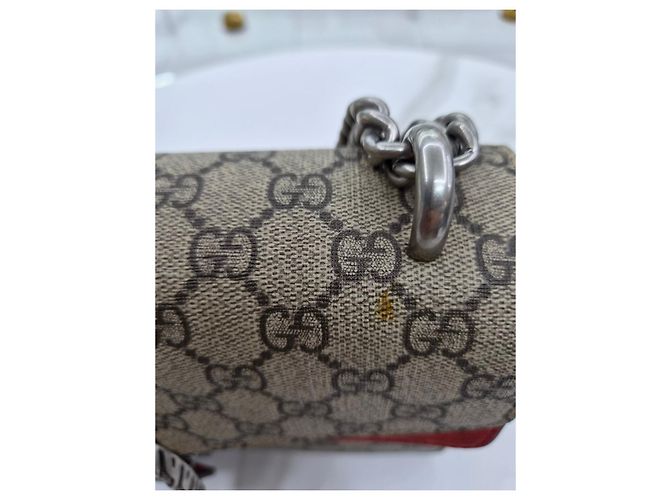 Gucci Borsa a tracolla Small Dionysus GG Supreme Canvas Marrone - vista 24