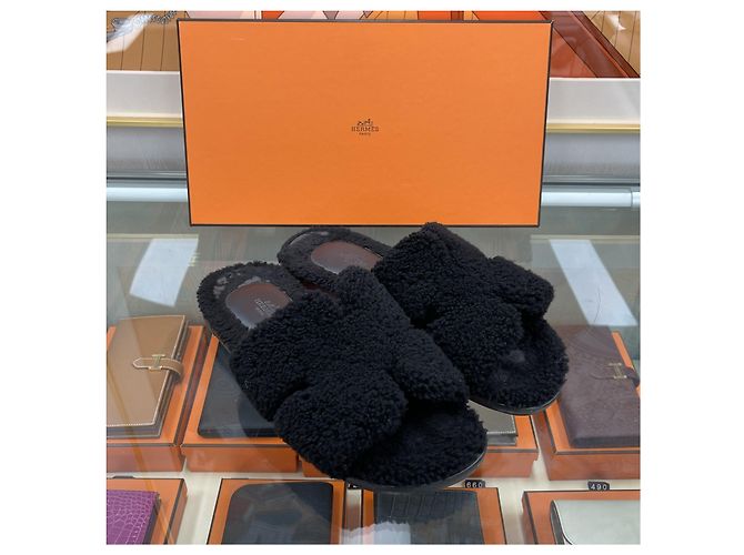 Hermès Pantofole Izmir in shearling Nero - vista 3