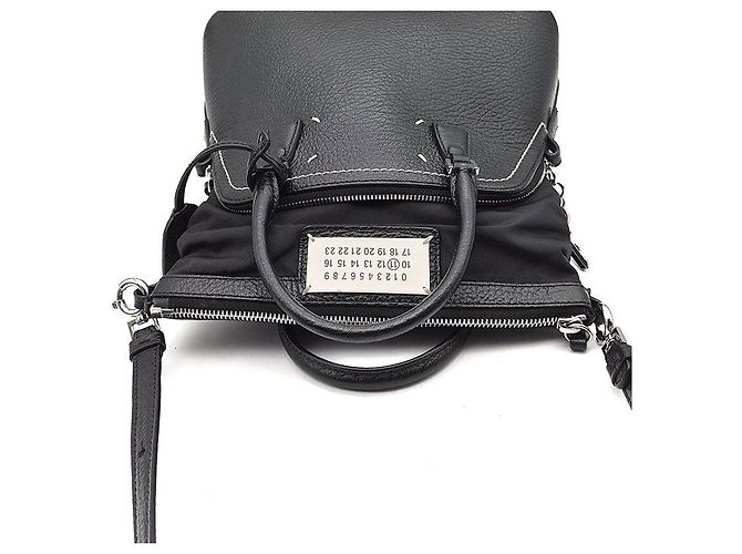 Maison Martin Margiela Sac à bandoulière Maison Margiela 5AC noir en cuir - vue 6