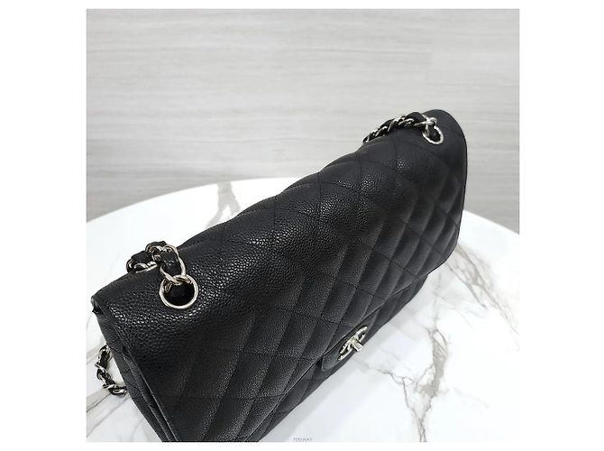 Chanel Serie di borse a tracolla Classic Caviar Large Black Silver-Tone Nero - vista 4
