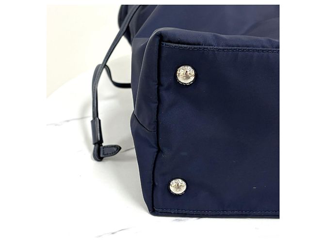 Prada Borsa Shopper in Nylon con Logo Triangolare Borsa a Tracolla Navy Blu - vista 12