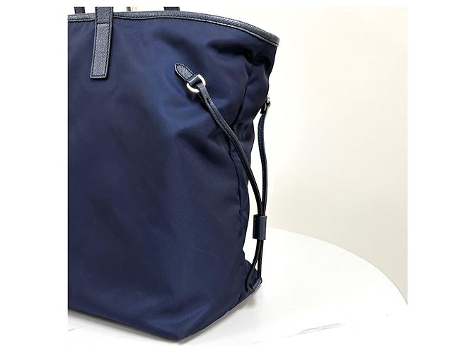 Prada Borsa Shopper in Nylon con Logo Triangolare Borsa a Tracolla Navy Blu - vista 8