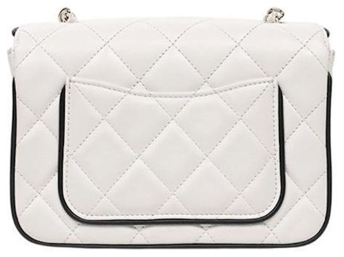 Chanel Borsa a tracolla matelassé bianca con catena Bianco - vista 3