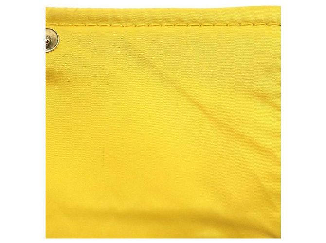 Prada Borsa a tracolla con catena in nylon giallo - vista 9