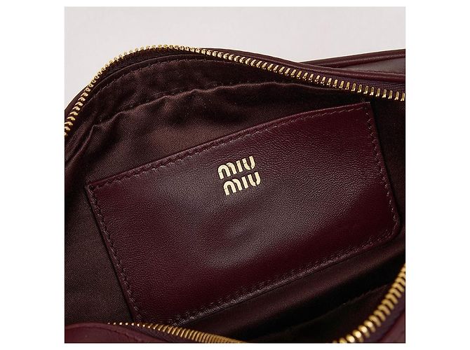 Miu Miu Borsa a spalla Matelassé Pouch Nero - vista 8